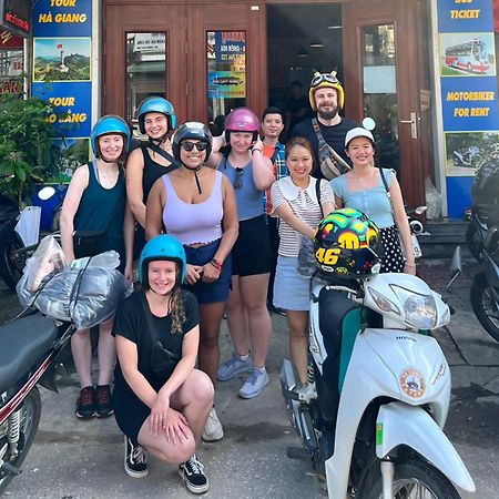 Ha Long Fancy Hostel With Vegetarian And Vegan Restaurant Exterior foto